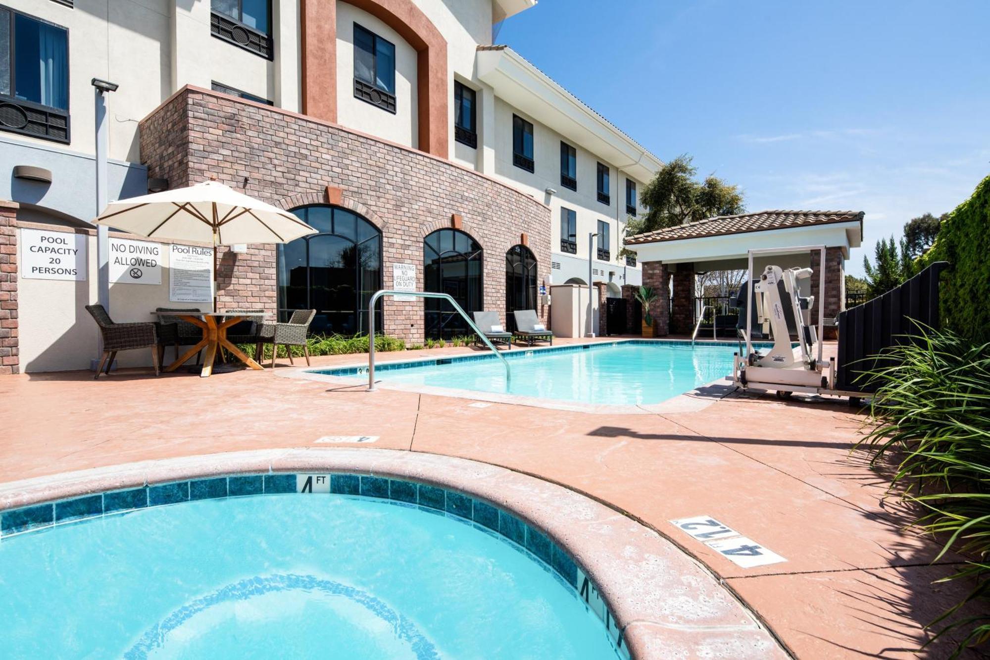 Holiday Inn Express Hotel & Suites Atascadero By Ihg Exteriér fotografie